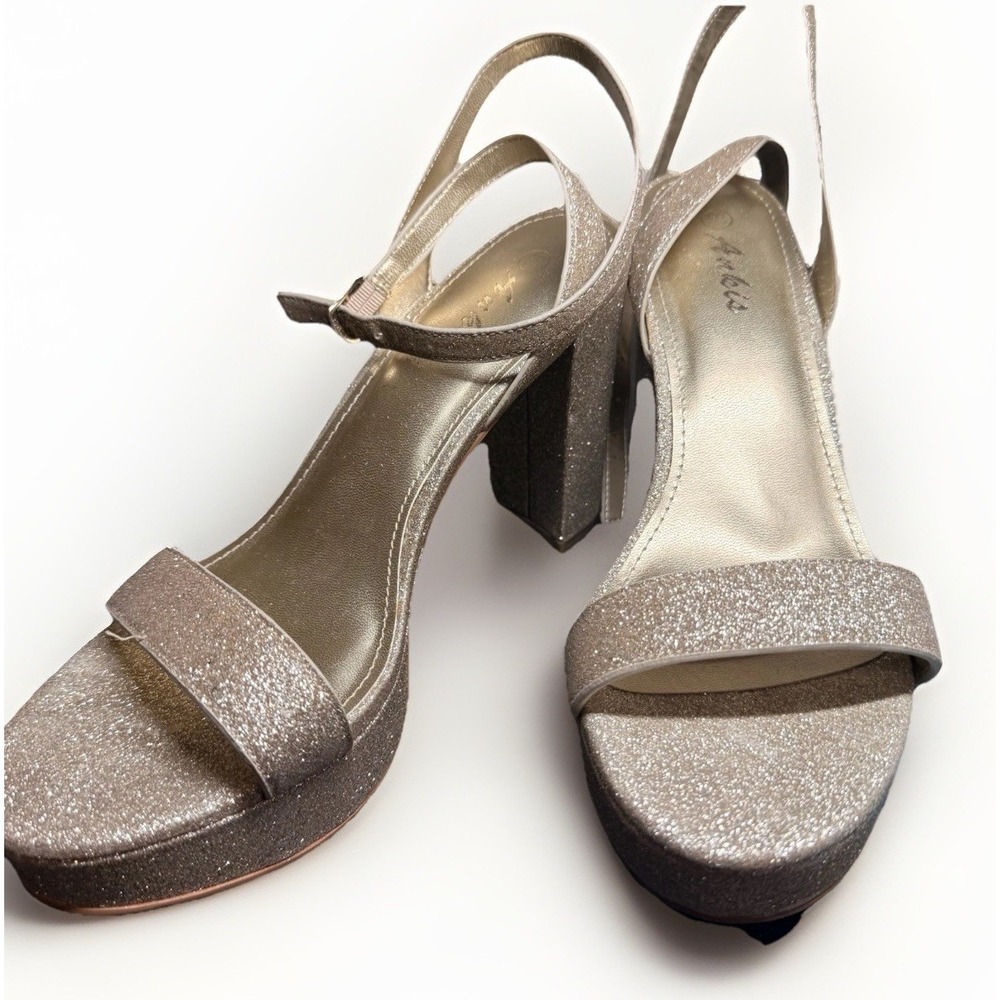 Gold Sandals Shoes Block Heels Size 8.5 Sparkle bling Ankle Strap Women's
